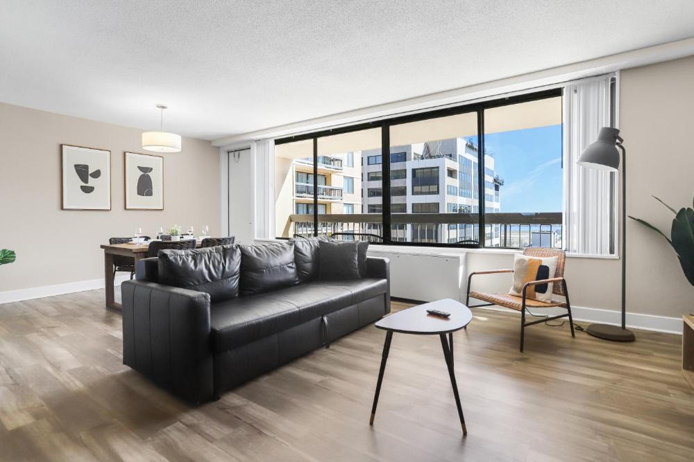 One-Bedroom Apartment with Balcony interior